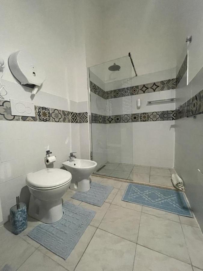 Cagliari Central Rooms With Port View Екстер'єр фото