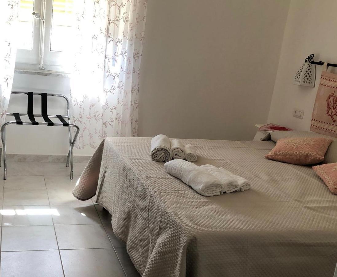 Cagliari Central Rooms With Port View Екстер'єр фото