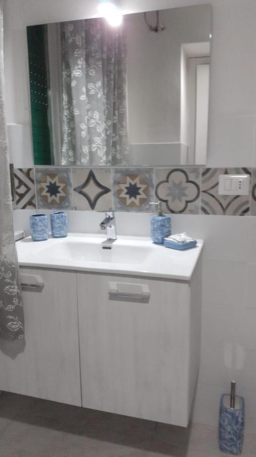 Cagliari Central Rooms With Port View Екстер'єр фото