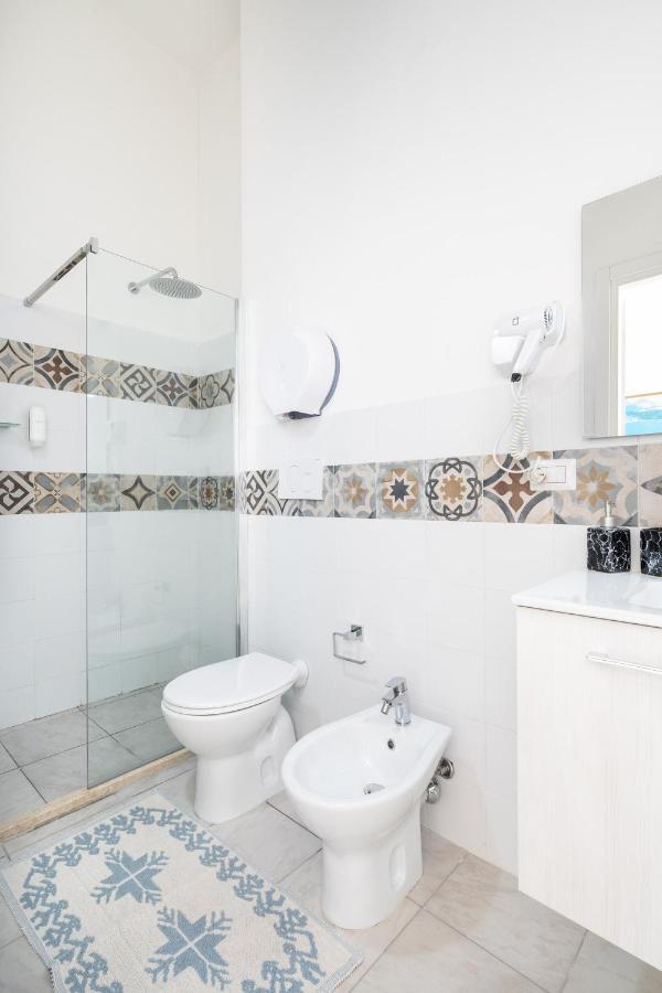 Cagliari Central Rooms With Port View Екстер'єр фото