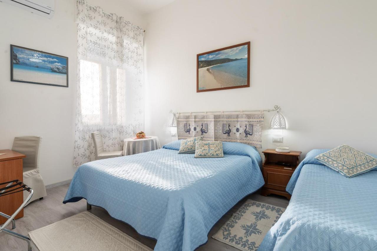 Cagliari Central Rooms With Port View Екстер'єр фото